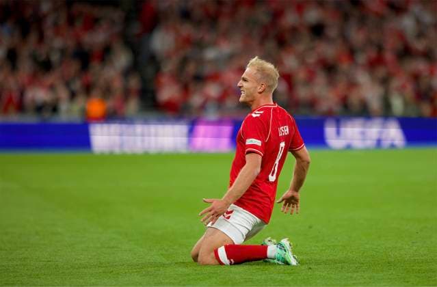 RECORD DATE NOT STATED Football - UEFA Nations League - Group A4 - Denmark v Wales COPENHAGEN, DENMARK - Sunday, September 27, 2026: Denmark s Gustav Isaksen celebrates after scoring the second goal during the UEFA Nations League Group A4 Matchday 2 match between Denmark and Wales at the Parken Stadium. Denmark won 2-0. (Photo by Amanda McMaster Propaganda) COPENHAGEN Parken Stadium COPENHAGEN DENMARK  Copyright: xAmandaxMcMasterx 2026-09-27-Denmark_v_Wales-027