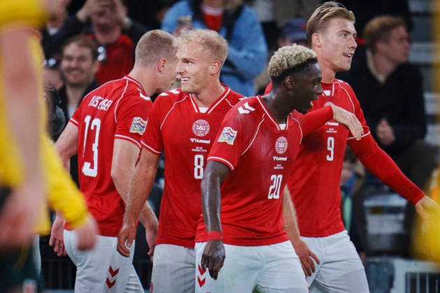 Nations League: Denmark vs. Wales. Denmark s Gustav Isaksen scores to make it 2–0 and celebrates with Mohamed Daramy and Rasmus Hoejlund during the Nations League match between Denmark and Wales at Parken on Sunday, September 27, 2026. Photo: Liselotte Sabroe, Ritzau Scanpix, Copenhagen, Denmark  Copyright: Ritzau Scanpix LiselottexSabroex spdk20260927-201151-L