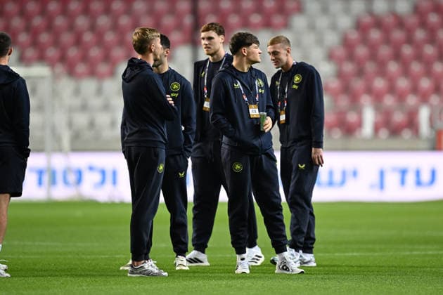 IPA89042409 - Ireland s midfielders during the Nations League phase, Matchday 2 between Israel and Ireland on September 27, 2026, at the Puskas Arena in Budapest, Hungary  Copyright: xVincenzoxOrlando IPAxSportx xx IPA89042409