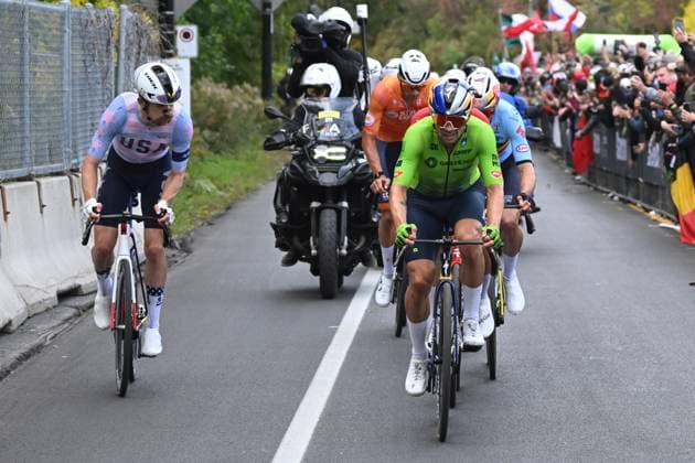 UCI 2026 Road World Championship, WM, Weltmeisterschaft Montreal 27 09 2026 MONTREAL, CANADA - SEPTEMBER 27 : Quinn Sean (USA), Roglic Primoz (SLO) during the Men Elite cycling road race of the 2026 UCI Road World Championships 93th edition an UCI World Championships cycling race of 273.4 km with start in Montreal and finish in Montreal on September 27, 2026 in Montreal, Canada, 27 09 2026 Montreal Canada  Copyright: xZacxWilliamsx