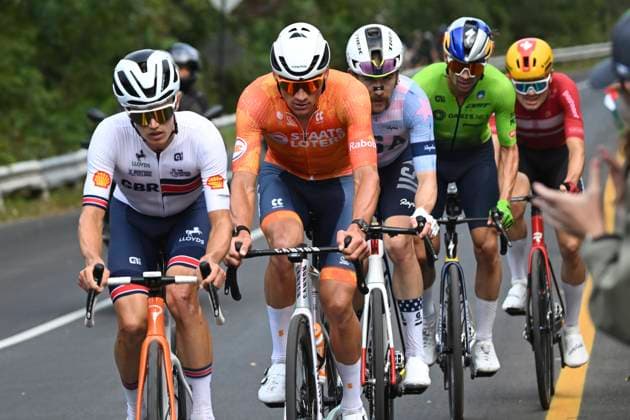 UCI 2026 Road World Championship, WM, Weltmeisterschaft Montreal 27 09 2026 MONTREAL, CANADA - SEPTEMBER 27 : Onley Oscar (GBR), Van Der Poel Mathieu (NED) during the Men Elite cycling road race of the 2026 UCI Road World Championships 93th edition an UCI World Championships cycling race of 273.4 km with start in Montreal and finish in Montreal on September 27, 2026 in Montreal, Canada, 27 09 2026 Montreal Canada  Copyright: xZacxWilliamsx