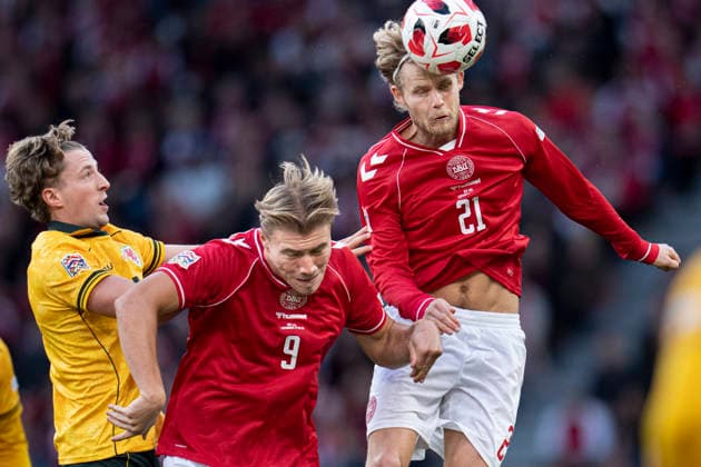 Nations League: Denmark vs. Wales—Morten Hjulmand and Rasmus Hoejlund of Denmark during the Nations League match between Denmark and Wales at Parken on Sunday, September 27, 2026. Photo by Liselotte Sabroe, Ritzau Scanpix, Copenhagen, Denmark  Copyright: Ritzau Scanpix LiselottexSabroex spdk20260927-203736-L