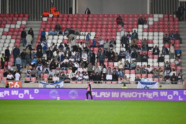 IPA89043774 - Israel supporters during the Nations League, Matchday 2 between Israel and Ireland on September 27, 2026, at the Puskas Arena in Budapest, Hungary  Copyright: xVincenzoxOrlando IPAxSportx xx IPA89043774