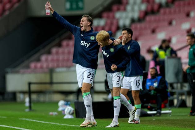 UEFA Nations League Group Stage, Nagyerdei Stadion, Debrecen, Hungary 27 9 2026 Israel vs Republic of Ireland Ireland s Jimmy Dunne and Liam Scales celebrate after Troy Parrott scores his sides first goal of the match Jimmy Dunne and Liam Scales celebrate after Troy Parrott scores his sides first goal of the match 27 9 2026  Copyright: xx RB1_6799
