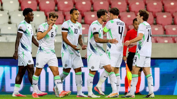 UEFA Nations League Group Stage, Nagyerdei Stadion, Debrecen, Hungary 27 9 2026 Israel vs Republic of Ireland Ireland s Adam Idah celebrates with teammates after scoring his sides second goal of the match Adam Idah celebrates with teammates after scoring his sides second goal of the match 27 9 2026  Copyright: xx RB1_6911