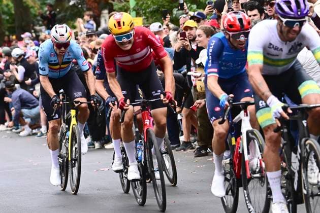UCI 2026 Road World Championship, WM, Weltmeisterschaft Montreal 27 09 2026 MONTREAL, CANADA - SEPTEMBER 27 : Van Aert Wout (BEL) during the Men Elite cycling road race of the 2026 UCI Road World Championships 93th edition an UCI World Championships cycling race of 273.4 km with start in Montreal and finish in Montreal on September 27, 2026 in Montreal, Canada, 27 09 2026 Montreal Canada  Copyright: xPeterxDexVoechtx