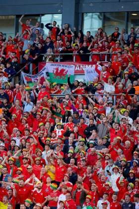 RECORD DATE NOT STATED Football - UEFA Nations League - Group A4 - Denmark v Wales COPENHAGEN, DENMARK - Sunday, September 27, 2026: Wales supporters sing the national anthem before the UEFA Nations League Group A4 Matchday 2 match between Denmark and Wales at the Parken Stadium. Denmark won 2-0. (Photo by Amanda McMaster Propaganda) COPENHAGEN Parken Stadium COPENHAGEN DENMARK  Copyright: xAmandaxMcMasterx 2026-09-27-Denmark_v_Wales-086
