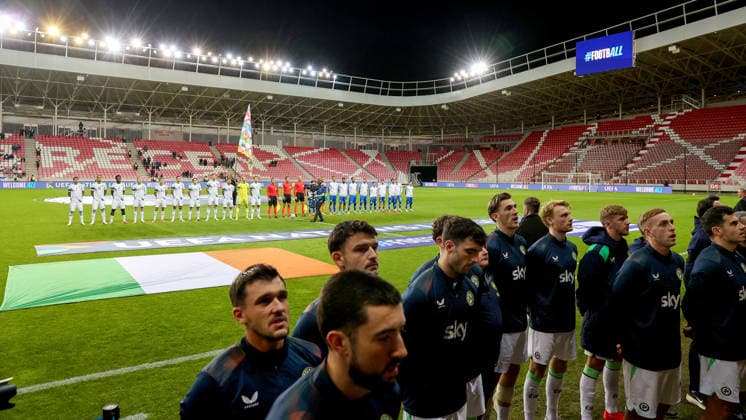 UEFA Nations League Group Stage, Nagyerdei Stadion, Debrecen, Hungary 27 9 2026 Israel vs Republic of Ireland Ireland players turn their backs during the Israel national anthem Ireland players turn their backs during the Israel national anthem 27 9 2026  Copyright: xx RB3_6984