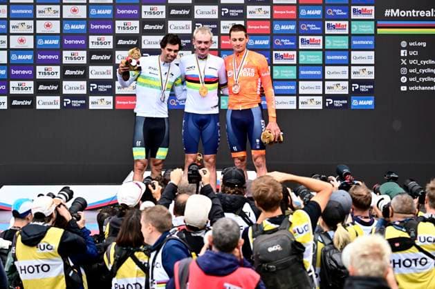 UCI 2026 Road World Championship, WM, Weltmeisterschaft Montreal 27 09 2026 MONTREAL, CANADA - SEPTEMBER 27 : silver medal Matthews Michael (AUS), gold medal Mcnulty Brandon (USA) and bronze medal Van Der Poel Mathieu (NED) pictured during the podium ceremony of the Men Elite cycling road race of the 2026 UCI Road World Championships 93th edition an UCI World Championships cycling race of 273.4 km with start in Montreal and finish in Montreal on September 27, 2026 in Montreal, Canada, 27 09 2026 Montreal Canada  Copyright: xPeterxDexVoechtx