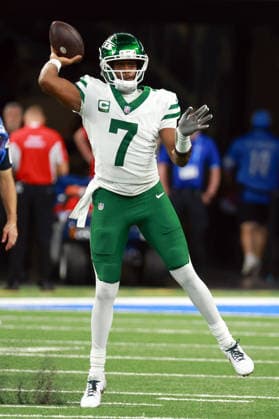 New York Jets vs Detroit Lions DETROIT,MICHIGAN-SEPTEMBER 27: Quarterback Geno Smith (7) of the New York Jets passes the ball during an NFL, American Football Herren, USA football game between the New York Jets and the Detroit Lions in Detroit, Michigan USA, on Sunday, September 27, 2026 Detroit Michigan United States  Copyright: xAmyxLemusx originalFilename:lemus-newyorkj260927_npiDa