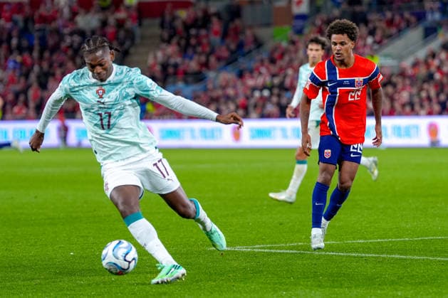 Soccer, Nations League Norway Portugal, Nations League Oslo 20260927 Portugal s Rafael Leão and Norway s Oscar Bobb during the international soccer match between Norway and Portugal in the Nations League. Photo: Lise Aserud, NTB, Oslo, Norway. EDITORIAL USE ONLY. RESTRICTED USE FOR BETTING COMPANIES  Copyright: xLisexAserudx xNTBx