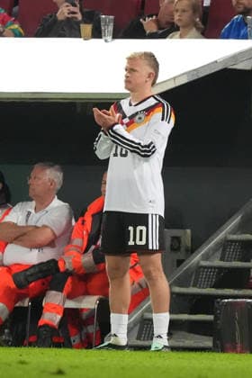 Jonathan Burkardt (Germany) comes on as a substitute in Augsburg on September 27, 2026: Germany vs. Greece, UEFA Nations League, WWK Arena, Matchday 2