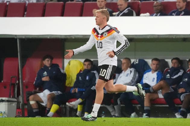 Jonathan Burkardt (Germany) comes on as a substitute in Augsburg on September 27, 2026: Germany vs. Greece, UEFA Nations League, WWK Arena, Matchday 2