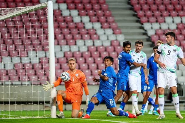 UEFA Nations League Group Stage, Nagyerdei Stadion, Debrecen, Hungary 27 9 2026 Israel vs Republic of Ireland Israel s goalkeeper Daniel Peretz makes a save Daniel Peretz makes a save 27 9 2026  Copyright: xx RB2_1315