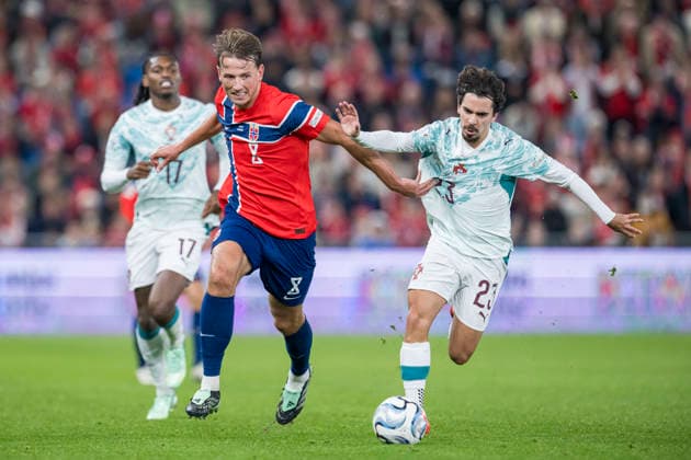 September 27, 2026: Sander Berge of Norway and Vitinha of Portugal during the Nations League soccer match between Norway and Portugal on September 27, 2026 in Oslo. Photo by Vegard Grott, BILDBYRAN, code VG VG1010 bbeng soccer football nations league international match Norway Portugal  Copyright: VEGARDxGRoTT BB260927VG071