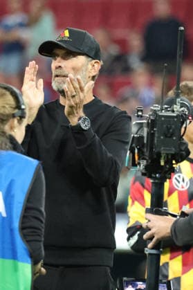 September 27, 2026, xrekx, Soccer, UEFA Nations League, Germany vs. Greece, end of the game: Jürgen Klopp, coach of Germany, and the team thank the fans; the players thank the fans for their support, Augsburg