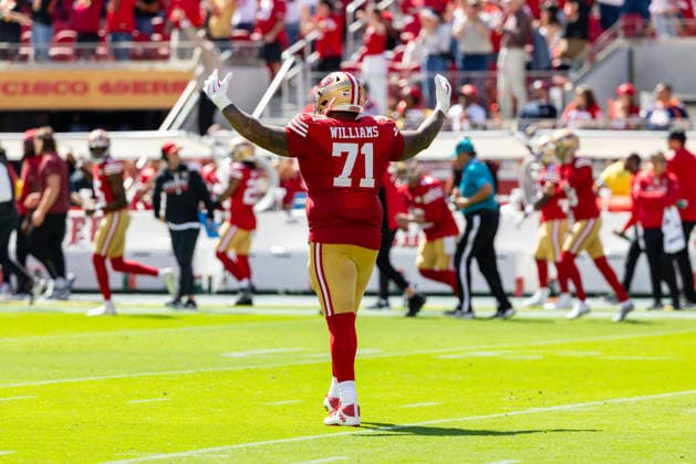 SANTA CLARA, CA - SEPTEMBER 27: Trent Williams 71 of the San Francisco 49ers celebrates a touchdown by Deebo Samuel Sr. 19 in the first quarter of an NFL, American Football Herren, USA game against the Arizona Cardinals on September 27, 2026 at Levi s Stadium in Santa Clara, CA. (Photo by Matthew Huang Icon Sportswire) NFL: SEP 27 Cardinals at 49ers EDITORIAL USE ONLY Icon260927004