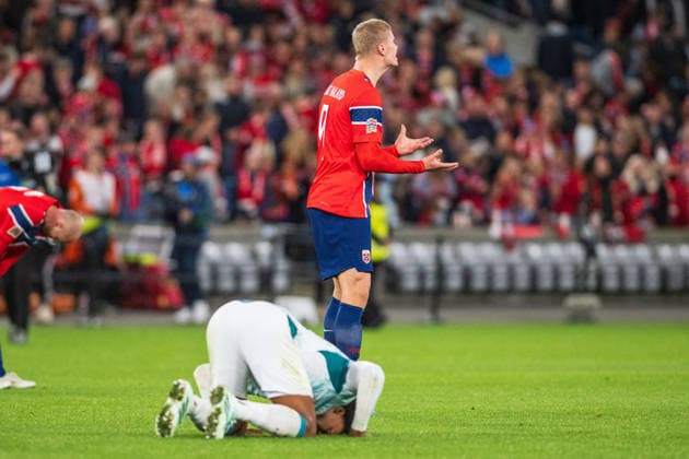 Noruega x Portugal OSLO, DF - 27.09.2026: NORUEGA X PORTUGAL - Haaland rages after the final whistle of Norway vs Portugal in the UEFA Nations League held at Ullevaal Stadion in Oslo, DF. (Photo: Adam Escada Fotoarena) x3021521x  AdamxEscada