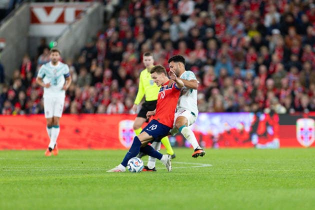 OSLO, NORWAY - SEPTEMBER 27: Martin Odegaard of Norway battle for the ball during the UEFA Nations League match between Norway and Portugal at Ullevaal Stadion on September 27, 2026 in Oslo, Norway. (Photo by Ane Frosaker Sports Press Photo) Copyright: xAnexFrosakerx xSPPx Sportspressphoto_SPR241601