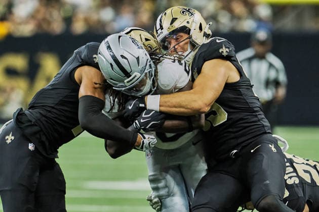 September 27, 2026, New Orleans, Louisiana, U.S: September 27, 2026 New Orleans, Louisiana, USA: (left to right) New Orleans Saints safety Jonas Sanker tackles Las Vegas Raiders running back Ashton Jeanty with New Orleans Saints linebacker Kaden Elliss during a regular season game on September 27, 2026 . The Raiders beat the Saints 35-27 at an NFL, American Football Herren, USA regular season game. NFL 2026 Raiders At Saints - ZUMAa14_ 20260927_zaf_a14_016 Copyright: xDanxAndersonx