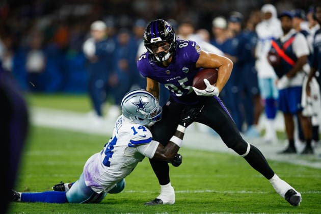 Soccer - NFL, American Football Herren, USA Rio Game: Baltimore Ravens v Dallas Cowboys - Baltimore Ravens v Dallas Cowboys RIO DE JANEIRO, BRAZIL - SEPTEMBER 27: JOSH CUEVAS 85 of Baltimore Ravens carries the ball during the NFL Rio Game: Baltimore Ravens v Dallas Cowboys match between Baltimore Ravens and Dallas Cowboys at Maracana Stadium on September 27, 2026 in Rio de Janeiro, Brazil. Rio de Janeiro Maracana Stadium Brazil Copyright: xRuanoxCarneiroxRuanoxCarneirox