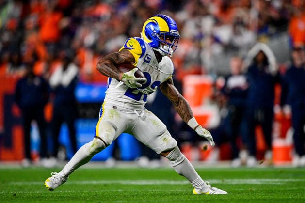 DENVER, CO - SEPTEMBER 27: Los Angeles Rams running back Kyren Williams (23) carries the ball in the second quarter during a game between the Los Angeles Rams and the Denver Broncos at Empower Field at Mile High on September 27, 2026 in Denver, Colorado. (Photo by Dustin Bradford Icon Sportswire) NFL, American Football Herren, USA SEP 27 Rams at Broncos EDITORIAL USE ONLY Icon132260927012