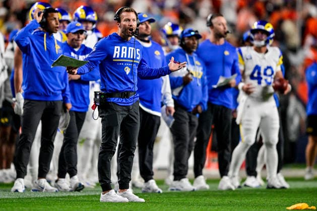DENVER, CO - SEPTEMBER 27: Los Angeles Rams head coach Sean McVay reacts after a play in the second quarter during a game between the Los Angeles Rams and the Denver Broncos at Empower Field at Mile High on September 27, 2026 in Denver, Colorado. (Photo by Dustin Bradford Icon Sportswire) NFL, American Football Herren, USA SEP 27 Rams at Broncos EDITORIAL USE ONLY Icon132260927014