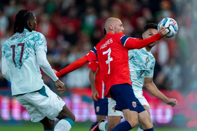 Soccer, Nations League: Norway vs. Portugal, Nations League, Oslo, September 27, 2026. Norway s Fredrik Aursnes during the international soccer match between Norway and Portugal in the Nations League. Photo by Cornelius Poppe, NTB, Oslo, Norway. EDITORIAL USE ONLY. RESTRICTED USE FOR BETTING COMPANIES. Copyright: xCorneliusxPoppex xNTBx