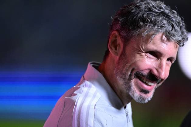 Belgium s head coach Mark van Bommel pictured during a soccer game between Belgian national team, Nationalteam Red Devils and France, on Monday 28 September 2026 in Brussels, the second game of the UEFA Nations League group stage. DIRKxWAEM  x188107612x