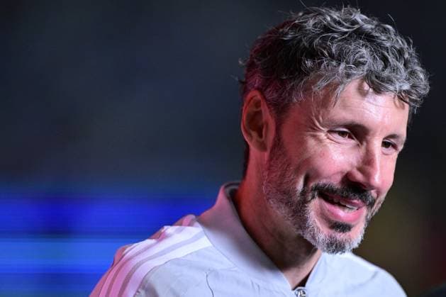 Belgium s head coach Mark van Bommel pictured during a soccer game between Belgian national team, Nationalteam Red Devils and France, on Monday 28 September 2026 in Brussels, the second game of the UEFA Nations League group stage. DIRKxWAEM  x188107658x