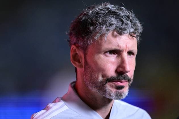 Belgium s head coach Mark van Bommel pictured during a soccer game between Belgian national team, Nationalteam Red Devils and France, on Monday 28 September 2026 in Brussels, the second game of the UEFA Nations League group stage. DIRKxWAEM  x188107857x