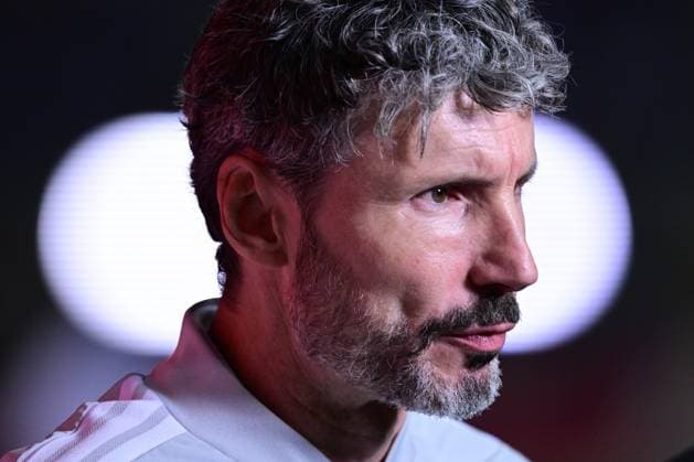 Belgium s head coach Mark van Bommel pictured during a soccer game between Belgian national team, Nationalteam Red Devils and France, on Monday 28 September 2026 in Brussels, the second game of the UEFA Nations League group stage. DIRKxWAEM  x188109041x
