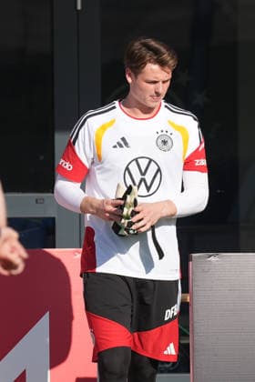 Goalie Jonas Urbig Germany Herzo Base September 29, 2026 German National Team Nations League Preparation, Home Ground, HerzoBase, World of Adidas, Herzogenaurach