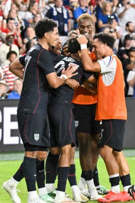 ST. LOUIS, MO - SEPTEMBER 29: Defender Mathis Albert (27) of The United States ins congratulated by teammates after scoring his first goal during the Impact Match where the United States Men™s national team, Nationalteam hosted the Chile Men™s National Team on Tuesday September 29th, 2026, at Energizer Park in St. Louis City, MO. (Photo by Rick Ulreich Icon Sportswire) SOCCER: SEP 29 USA vs Chile EDITORIAL USE ONLY Icon26092939
