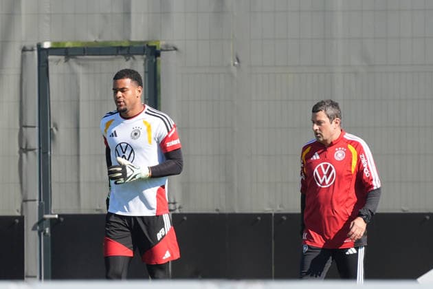 Goalkeeper Noah Atubolu (Germany) in individual training, just as he did before the other two games, alongside Marc-André ter Stegen and goalkeeper Alexander Nübel (Germany), who were then selected to play. HerzoBase, September 30, 2026. German National Team Nations League preparation, Home Ground, HerzoBase, World of Adidas, Herzogenaurach