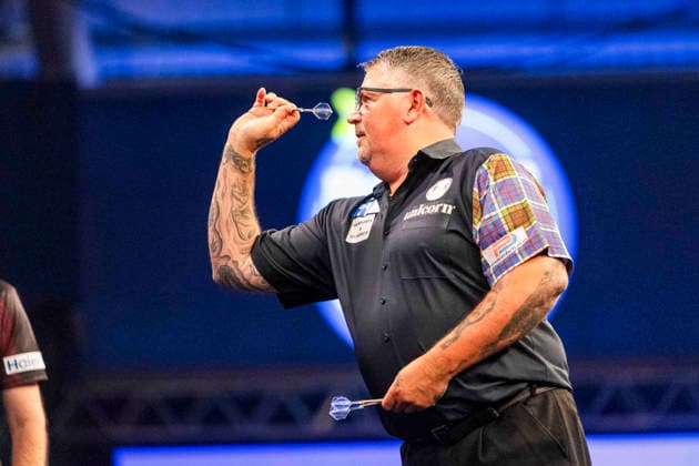 2026 BOYLE Sports World Grand Prix Gary Anderson throws a dart during the 2026 Boyle Sports World Grand Prix at Mattioli Arena, Leicester, United Kingdom on 29 September 2026 Credit: James Hibbert Every Second Media Editorial use only. All images are copyright Every Second Media Limited. No images may be reproduced without prior permission. Copyright: xIMAGO EveryxSecondxMediax ESM-2193-0034 JamesxHibbertx xEveryxSecondxMediax