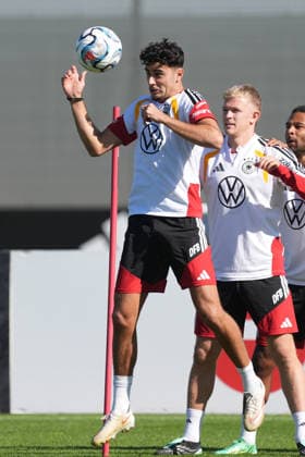 Header Aleksandar Pavlovic Germany Herzo Base September 30, 2026 German National Team Nations League Preparation, Home Ground, HerzoBase, World of Adidas, Herzogenaurach