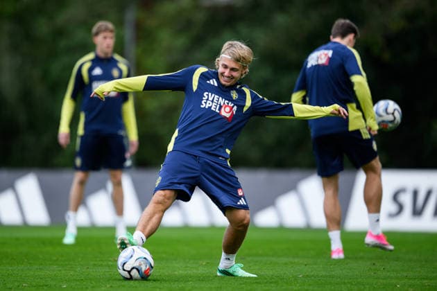 September 30, 260930: Sebastian Nanasi of the Swedish men’s national soccer team at a training session on September 30, 2026 in Stockholm. Photo by Jesper Zerman. BILDBYRAN code JZ JZ0762 soccer football fotball Nations League UEFA Nations League training practice Sweden Sweden A BBENG  Copyright: JESPERxZERMAN BB260930JZ020