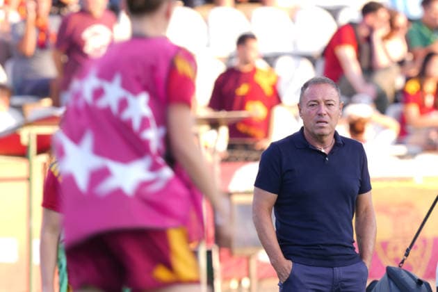 Roma™s head coach Gianpiero Piovani during the Uefa Women™s Champions League soccer match between Roma and Barcellona at the Rome s Tre Fontane stadium, Italy - Wednesday September 30, 2026 - Soccer ( Photo by Alfredo Falcone LaPresse )  Copyright: xAlfredoxFalcone LaPressex