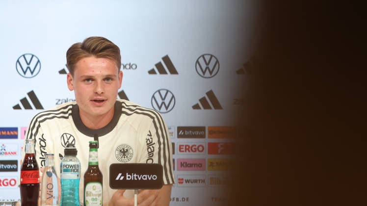 September 30, 2026, xrekx, Soccer: UEFA Nations League, Germany Press conference with Jürgen Klopp and Jonas Urbig (from left) Jonas Urbig, Germany, Munich