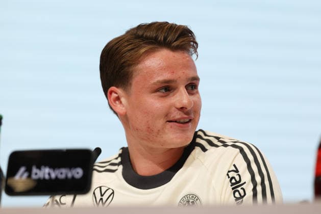 Jonas Urbig of Germany at the press conference, GER, German National Team, Post-match press conference, Soccer, UEFA Nations League, 2026–2027 season, September 30, 2026, GER, German National Team, Post-Match Press Conference, Soccer, UEFA Nations League, 2026–2027 Season, September 30, 2026, Munich Copyright: xEibner-Pressefoto JennixMaulx EP_JML
