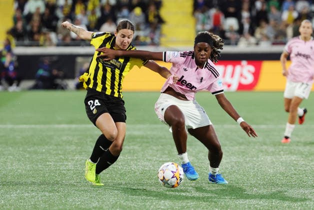 GOTHENBURG, SWEDEN 20260930 Häcken’s Tabitha Tindell and Juventus’ Kysha Sylla during Wednesday’s UEFA Women’s Champions League soccer match between BK Häcken and Juventus FC at Bravida Stadion, GOTHENBURG, SWEDEN x9200x  Copyright: xAdamxIhse TTx WOMENS CHAMPIONS LEAGUE HÄCKEN - JUVENTUS