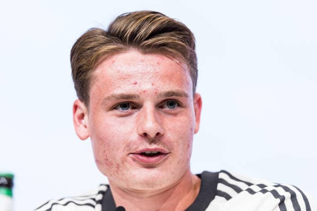 MUNICH, GERMANY - SEPTEMBER 30: Jonas Urbig (Germany, 1) during the pressconference before the UEFA Nations League match between Germany vs. Serbia at Allianz Arena on matchday 3 of the UEFA Nations League on September 30, 2026 in Munich, Germany. Bavaria Germany Copyright: xSteffiexWunderlx