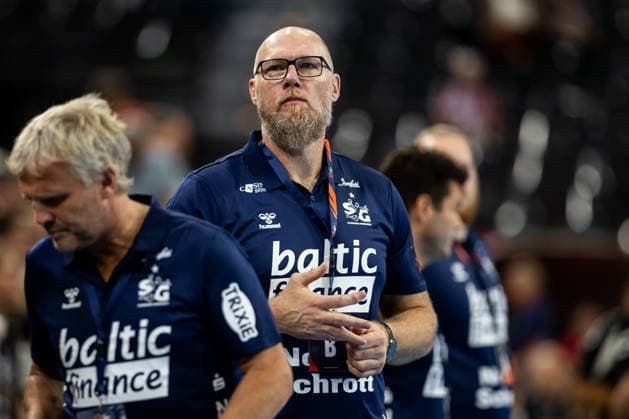 FLENSBURG, GERMANY - SEPTEMBER 30: Ales Pajovic Trainer (SG Flensburg-Handewitt, Coach) before the game during the EHF European League match between SG Flensburg-Handewitt vs Fraikin BM. Granollers at GGW Arena on matchday 1 of the Group Matches Group E on September 30, 2026 in Flensburg, Germany. Schleswig-Holstein Germany Copyright: xMarioxM.xKobergx