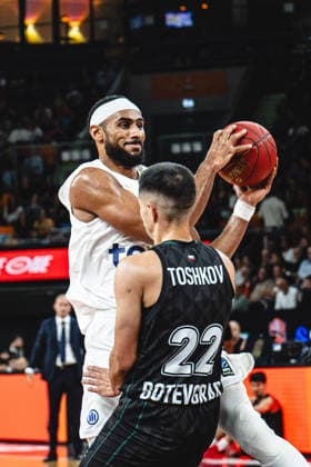 Armel Traore of ratiopharm ulm and Konstantin Toshkov of Balkan Botevgrad battle for the ball during the 2026–2027 BKT EuroCup match between ratiopharm ulm and Balkan Botevgrad at ratiopharm Arena on September 30, 2026 in Neu Ulm, Germany. Photo by Harry Langer, DeFodi Images