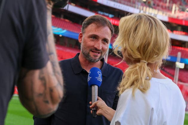 Lisbon, Portugal, September 30: Coach Jose Barcala of FC Bayern Munich in an interview ahead of the UEFA Women s Champions League 2026–27 group stage Matchday 2 match between SL Benfica and FC Bayern Munich on September 30, 2024, in Lisbon, Portugal Copyright: HMBxMedia JoaquimxFerreira