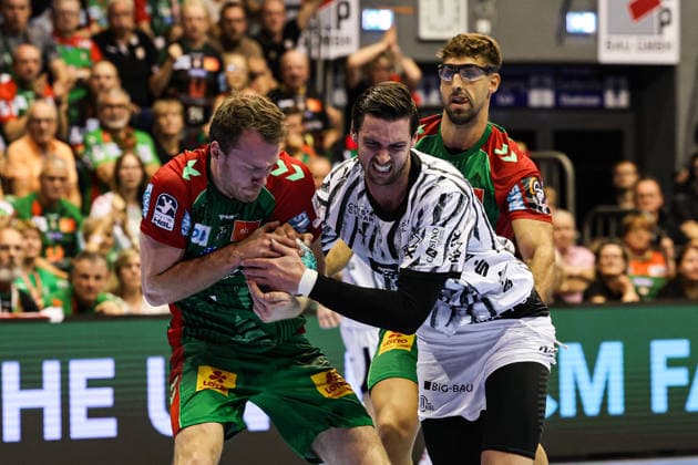 Felix Claar (SC Magdeburg, 7) vs. Hendrik Pekeler (THW Kiel, 61) Handball Bundesliga Season 2026–2027: SC Magdeburg vs. THW Kiel at the GETEC Arena in Magdeburg Action, Handball, Germany, September 30, 2026