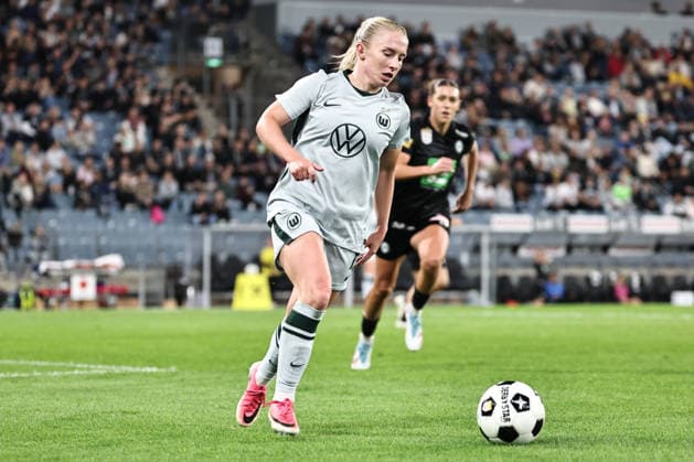 SOCCER - WEC, Sturm vs Wolfsburg GRAZ,AUSTRIA,30.SEP.26 - SOCCER - UEFA Women s Europa Cup, qualification, SK Sturm Graz vs VfL Wolfsburg. Image shows Thea Bjelde (Wolfsburg).  GEPAxpictures xChrisxBauer