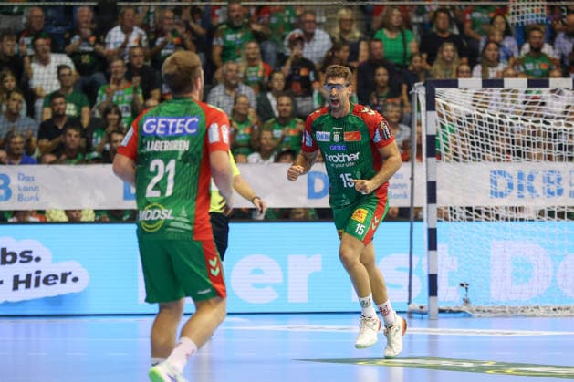 September 30, 2026, xgox, Opel HBL Handball, SC Magdeburg vs. THW Kiel, emspor, from left: Antonio Serradilla Cuenca (Magdeburg), 15, celebrating, goal celebration, celebrating the goal, Magdeburg celebration