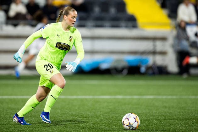 September 30, 2026: Goalkeeper Hanna Karlsson of Häcken during the Women’s Champions League soccer match between Häcken and Juventus on September 30, 2026 in Gothenburg. Photo by Michael Erichsen, BILDBYRAN COP 89 MI1032 soccer football fotball UEFA Women’s Champions League Häcken Juventus women’s team BBENG soccer football fotball UEFA Women’s Champions League Häcken Juventus women’s team BBENG  Copyright: MICHAELxERICHSEN BB260930MI072